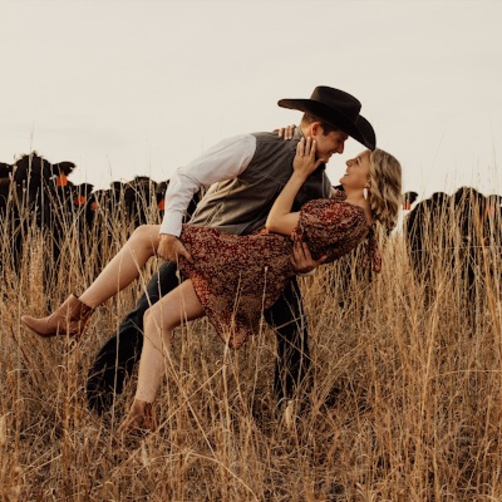 Meet your Posher, Courtney